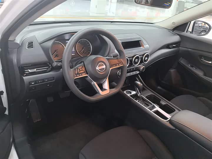 Фото 5 - Nissan Sylphy