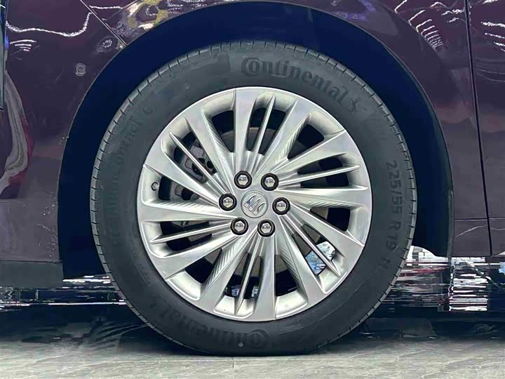 Фото 4 - Buick GL8 Century