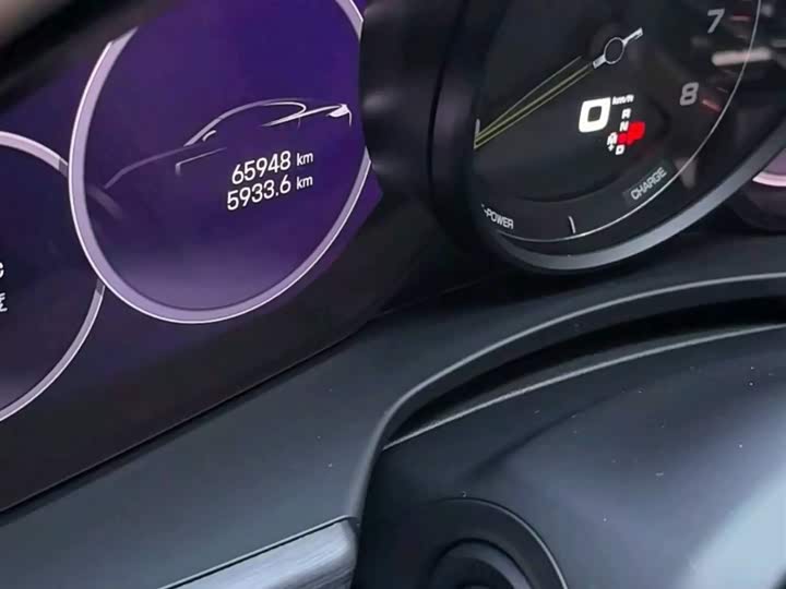 Фото 5 - Porsche Panamera Hybrid