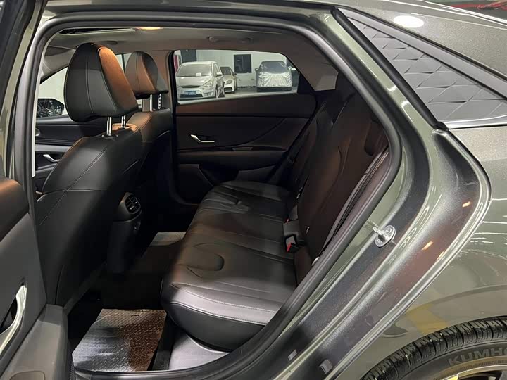 Фото 10 - Hyundai Elantra N line