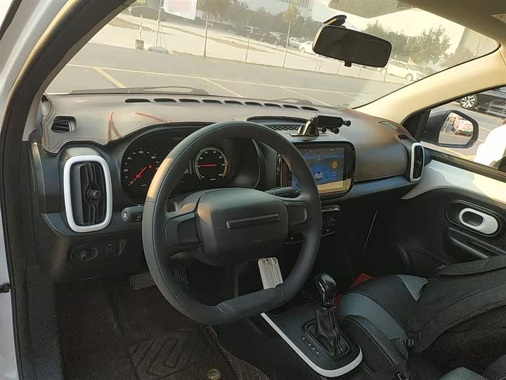 Фото 10 - Roewe Clever