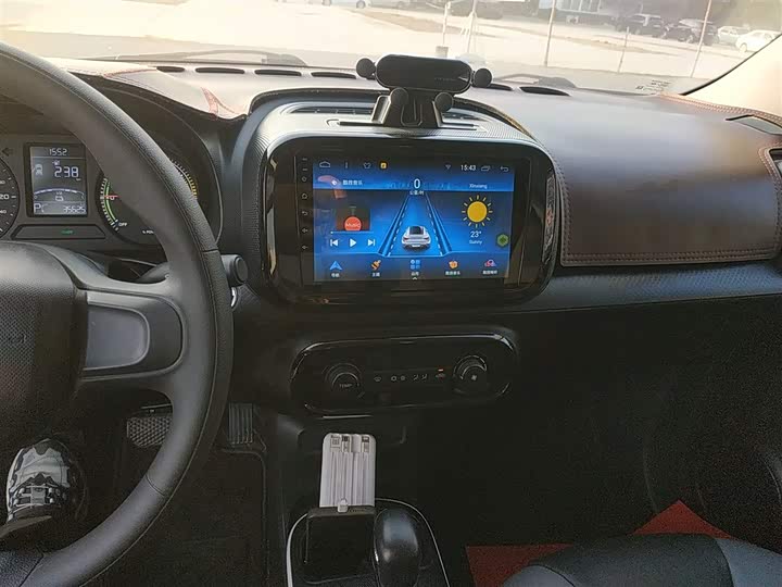 Фото 13 - Roewe Clever