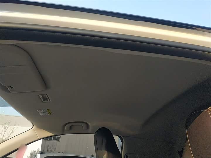 Фото 18 - Roewe Clever