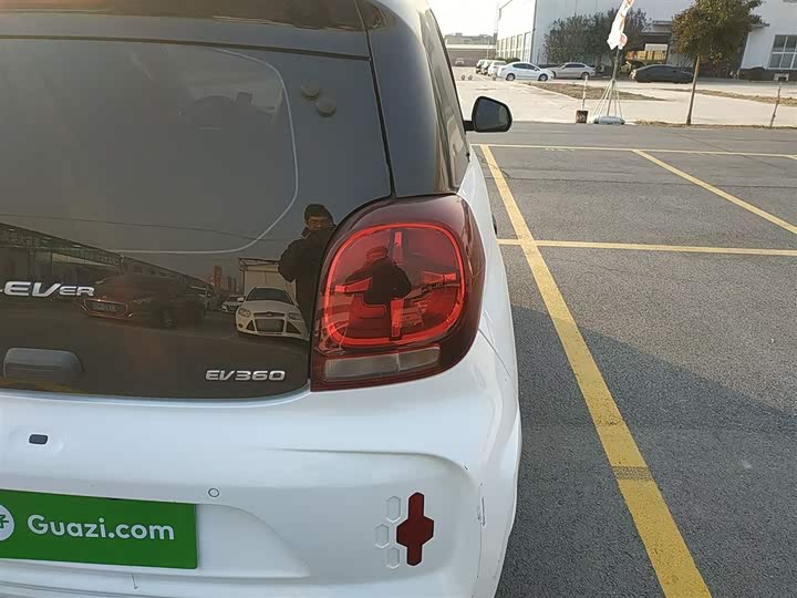 Фото 8 - Roewe Clever