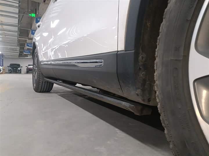 Фото 21 - Lincoln Nautilus