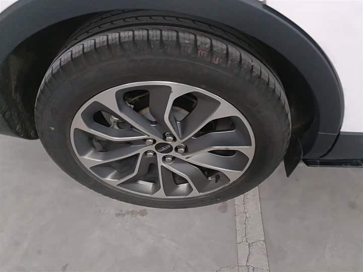 Фото 26 - Lincoln Nautilus