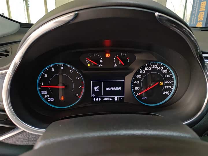 Фото 12 - Chevrolet Malibu XL