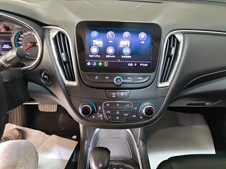 Фото 13 - Chevrolet Malibu XL