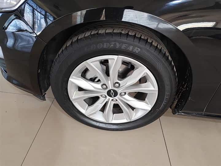 Фото 23 - Chevrolet Malibu XL