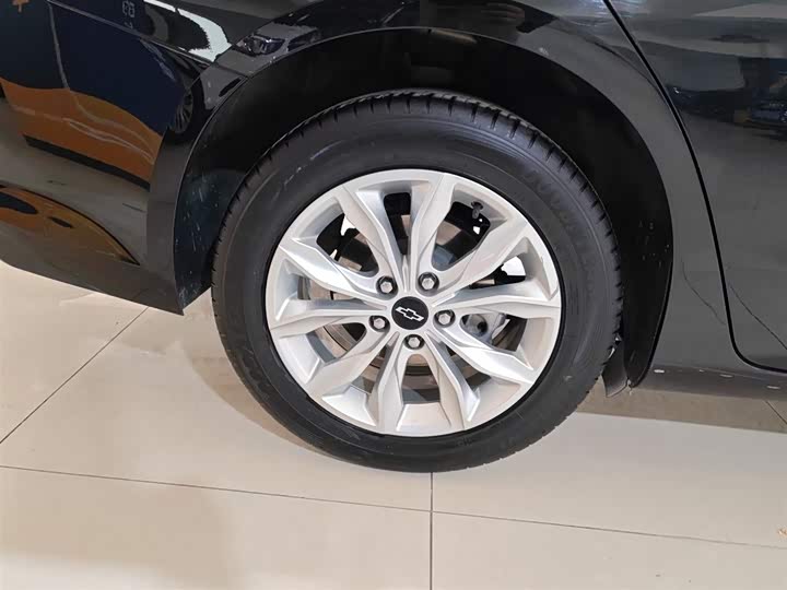 Фото 26 - Chevrolet Malibu XL