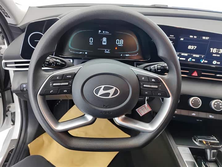 Фото 15 - Hyundai Elantra N line