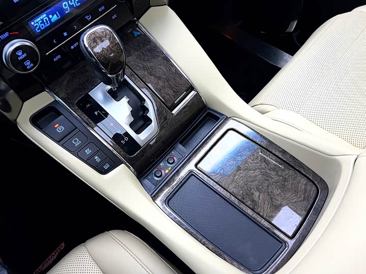 Фото 29 - Toyota Alphard