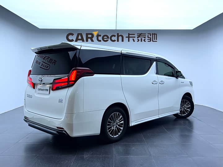 Фото 5 - Toyota Alphard