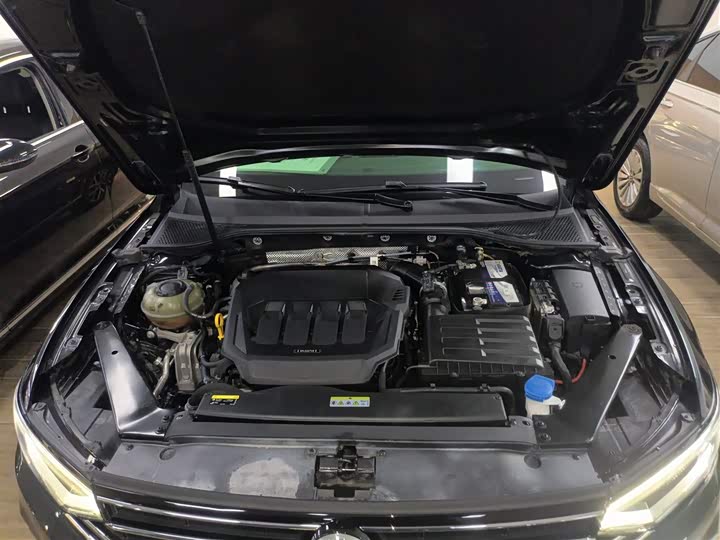 Фото 20 - Volkswagen Magotan