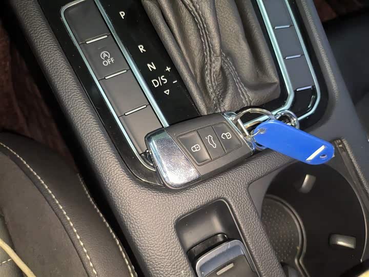 Фото 9 - Volkswagen Magotan