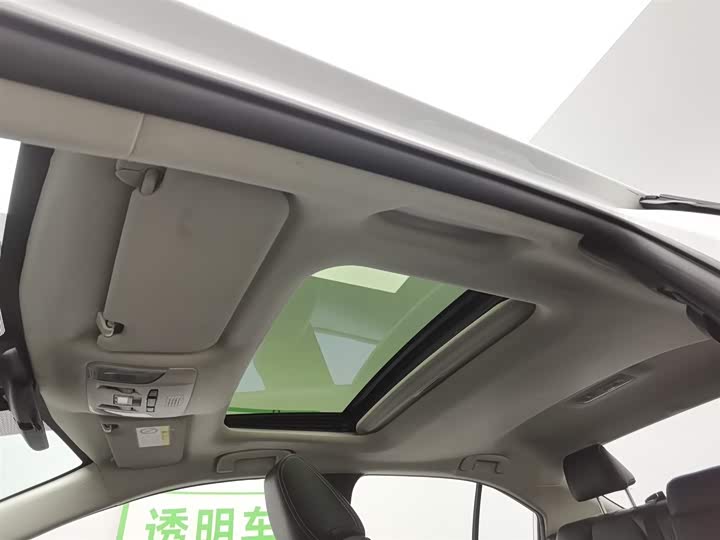 Фото 14 - Toyota Corolla