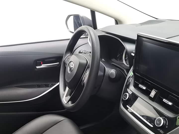 Фото 22 - Toyota Corolla