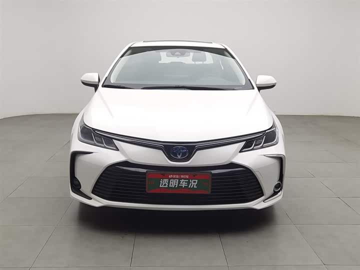 Фото 3 - Toyota Corolla