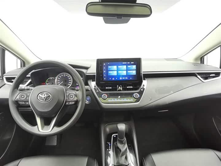 Фото 5 - Toyota Corolla