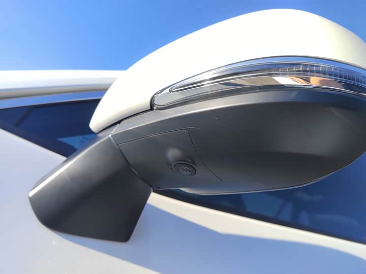 Фото 7 - Toyota RAV4