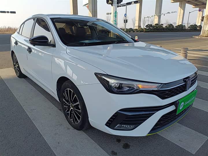 Фото 4 - Roewe i5