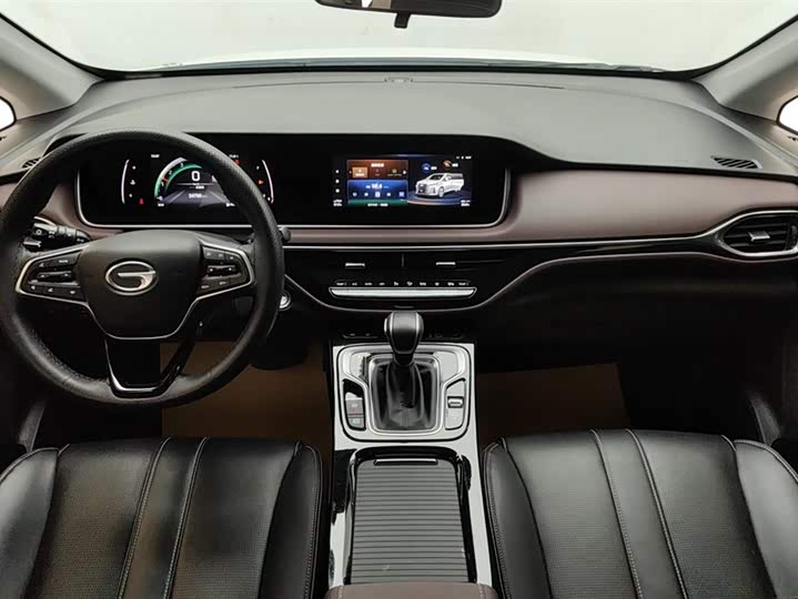 Фото 12 - GAC Trumpchi M6