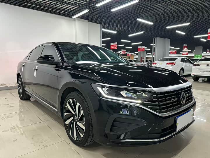 Фото 3 - Volkswagen Passat