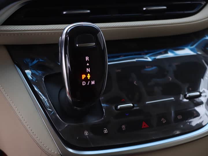 Фото 17 - Buick GL8 ES