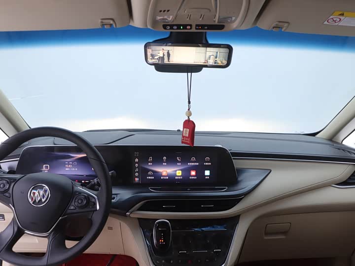 Фото 20 - Buick GL8 ES