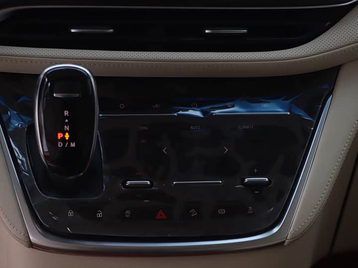 Фото 23 - Buick GL8 ES