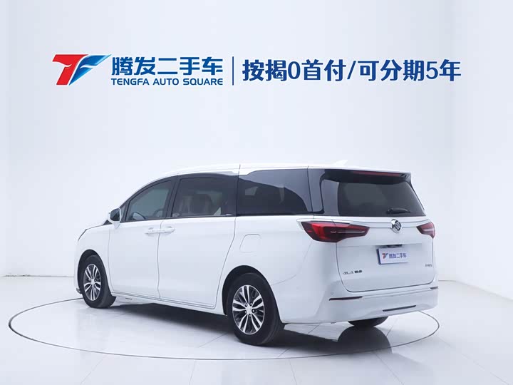 Фото 3 - Buick GL8 ES