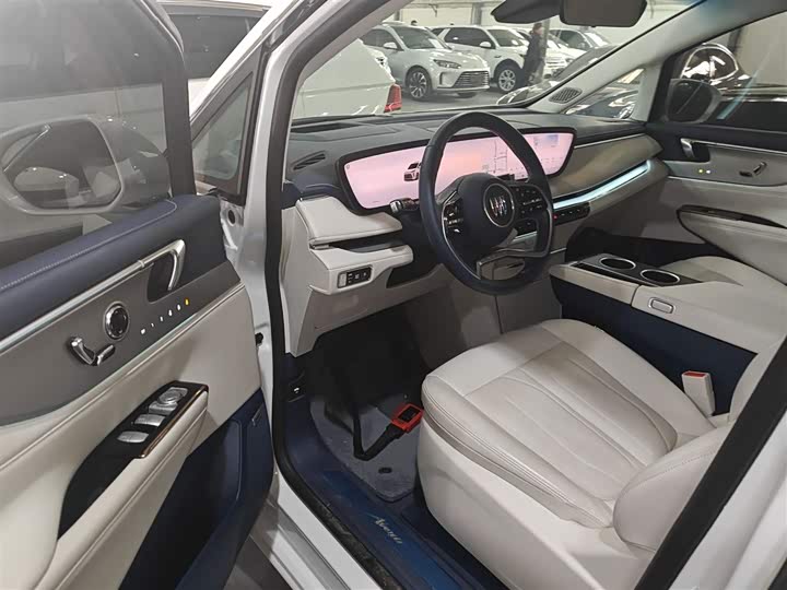 Фото 16 - Buick GL8 Hybrid