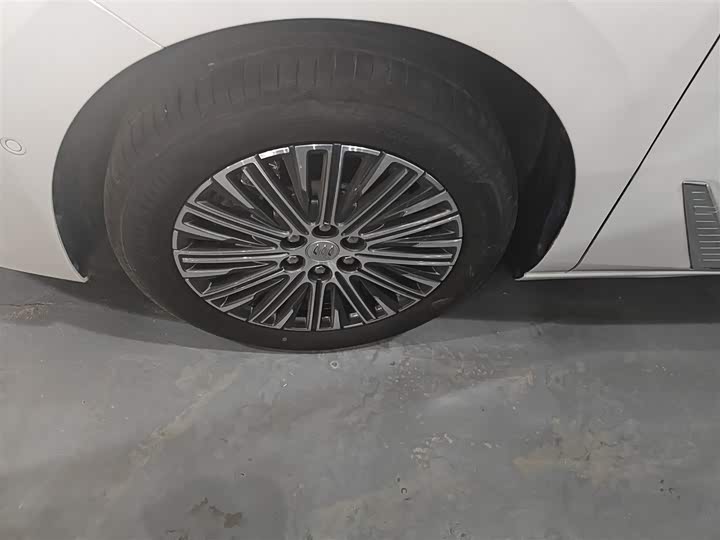 Фото 23 - Buick GL8 Hybrid