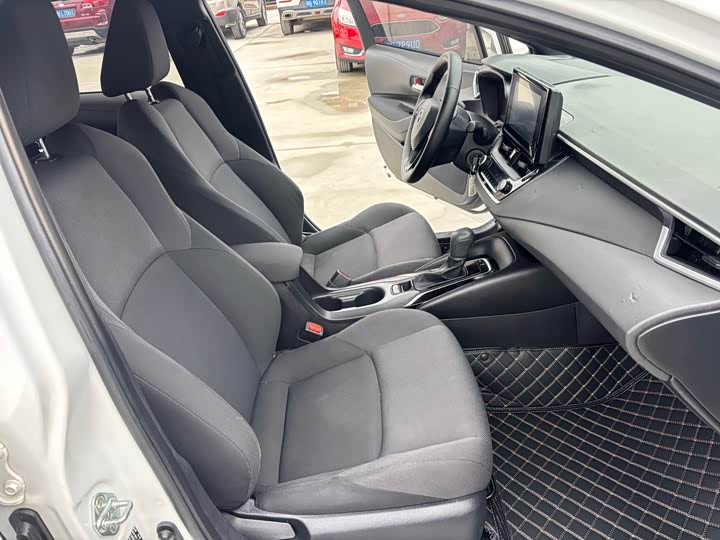 Фото 12 - Toyota Levin