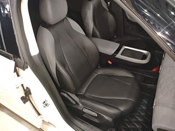 Фото 25 - Dongfeng Nammi 01