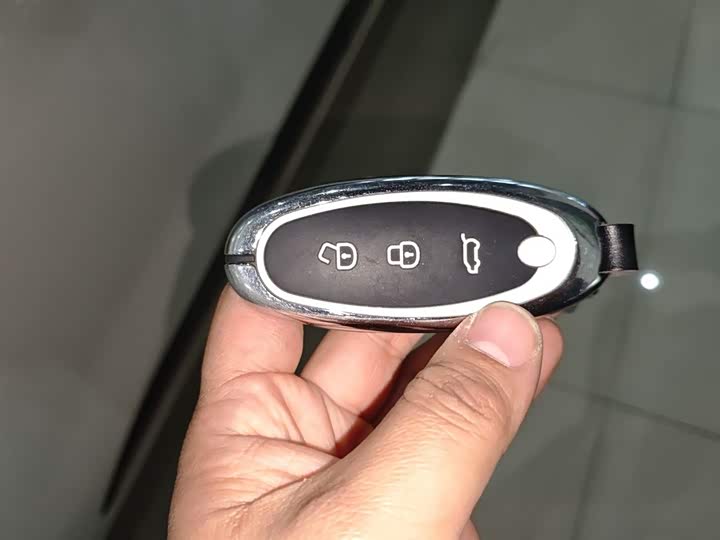 Фото 9 - Dongfeng Nammi 01