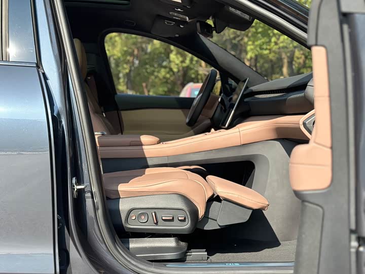 Фото 12 - Nio ES6