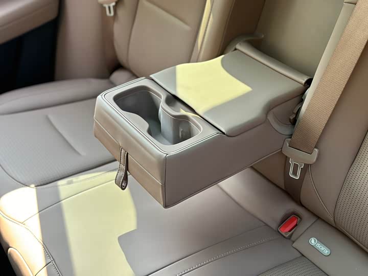 Фото 19 - Nio ES6