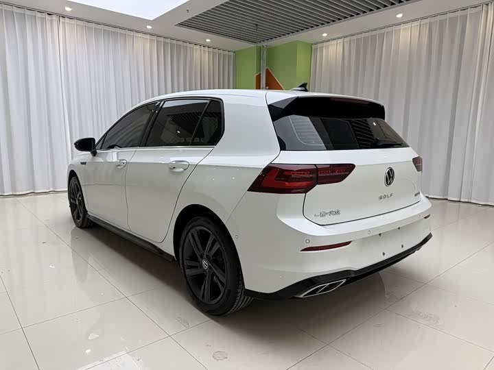 Фото 4 - Volkswagen Golf