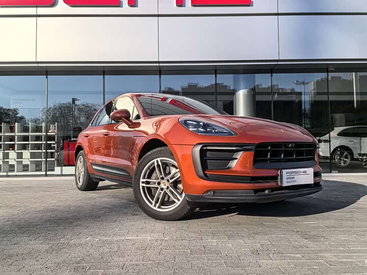 Фото 1 - Porsche Macan