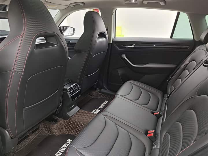 Фото 8 - Skoda Kodiaq GT