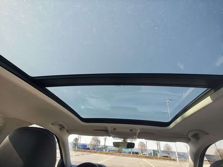 Фото 15 - Volkswagen Tayron