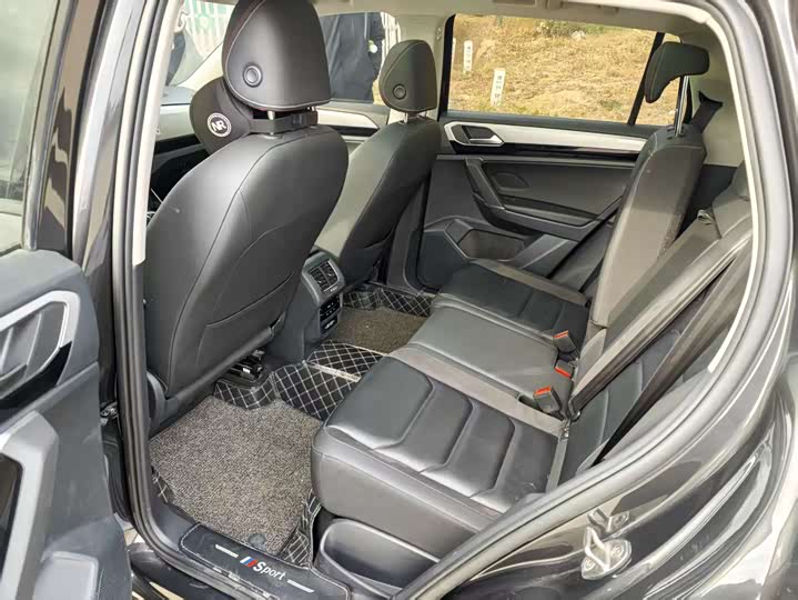 Фото 18 - Volkswagen Tayron