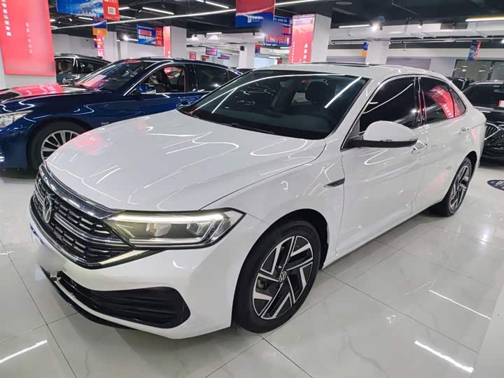 Фото 2 - Volkswagen Sagitar L