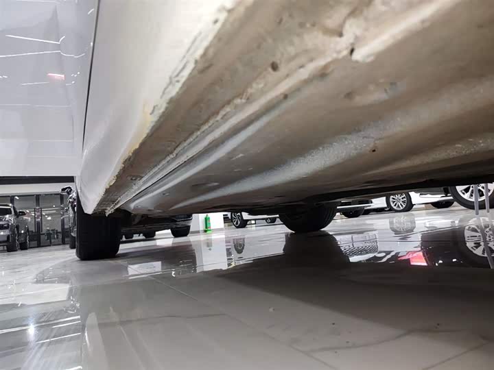 Фото 21 - Volkswagen Sagitar L