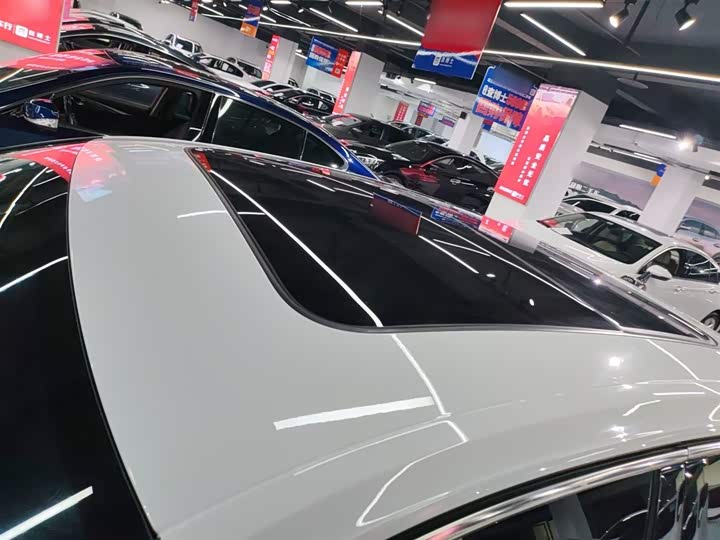 Фото 27 - Volkswagen Sagitar L