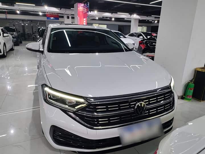 Фото 3 - Volkswagen Sagitar L