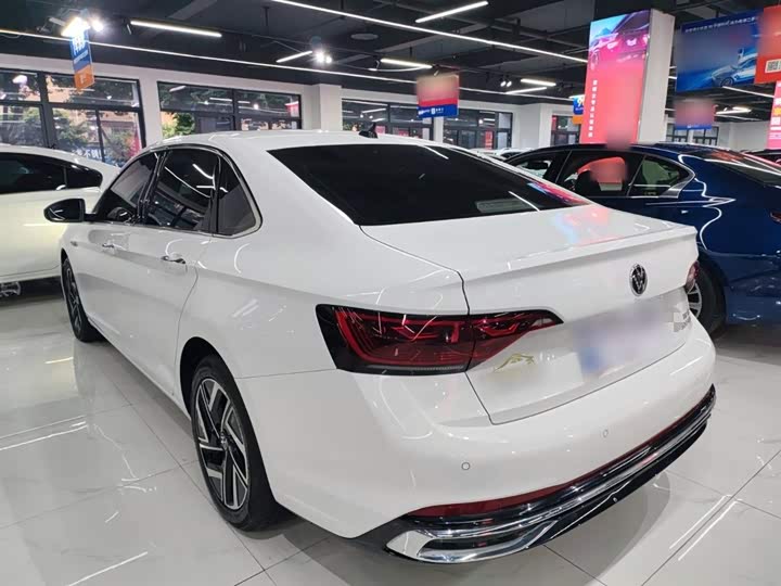 Фото 5 - Volkswagen Sagitar L