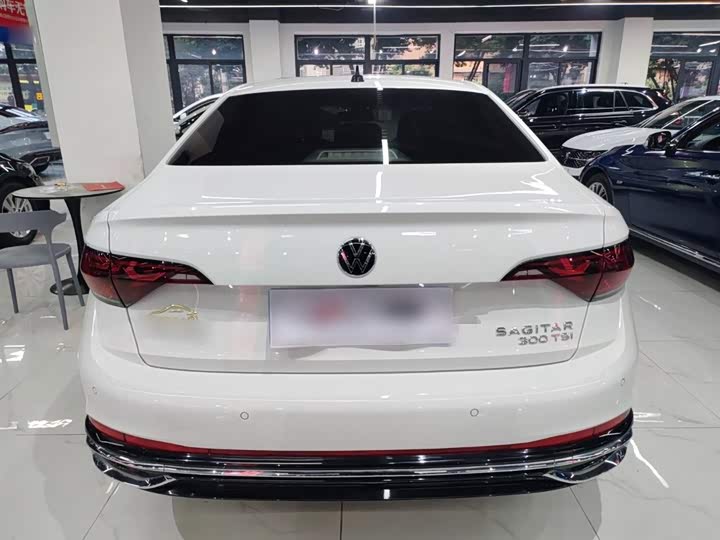 Фото 6 - Volkswagen Sagitar L