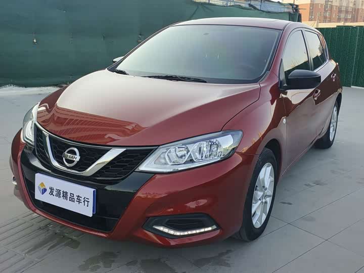 Фото 1 - Nissan Tiida